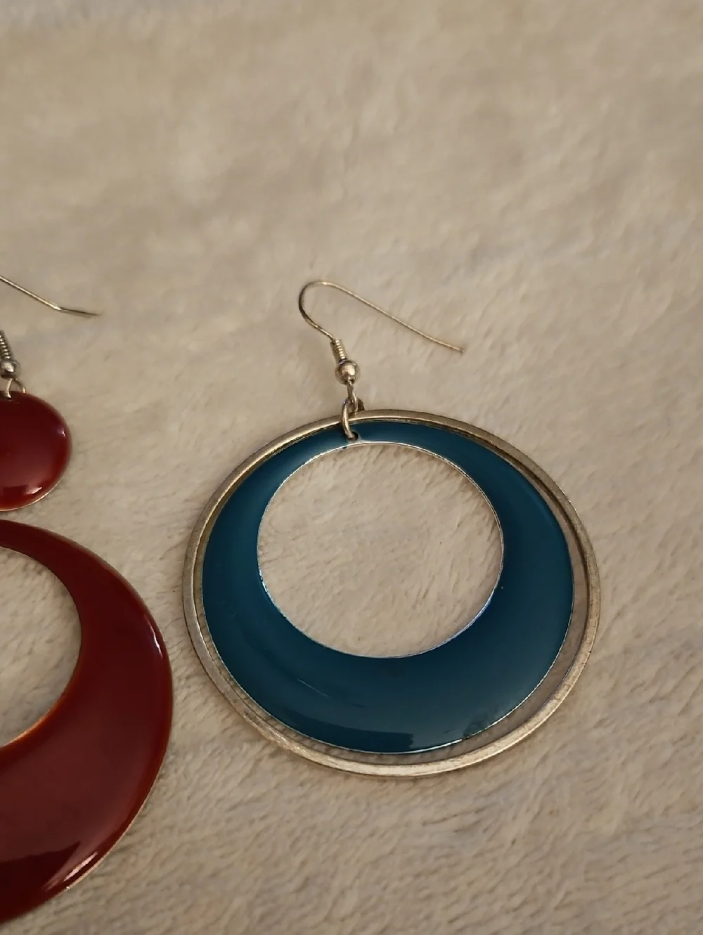 Vintage Mismatched Maroon & Teal Enamel Circles Dangle Hook Earrings